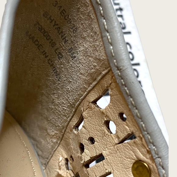 Calvin Klein [8M] Geometric Cut-Out Pink Snakeskin Print Round Toe Flats - Picture 9 of 14